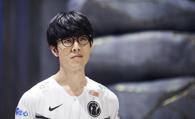 向插上频繁 向插上频繁