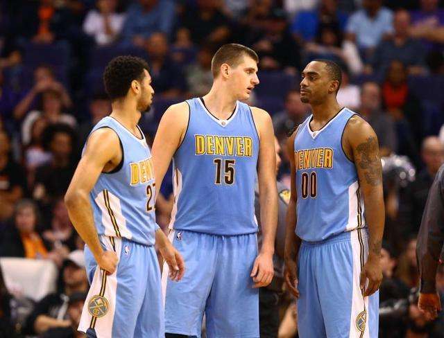 防线错位 防线错位